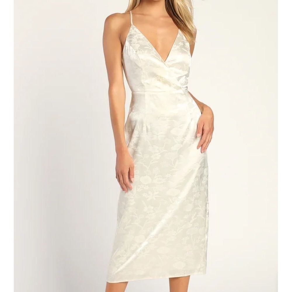 Lulu's Elegant Essence Cream Floral Print Satin Midi‎ Dress Size Small NWT
